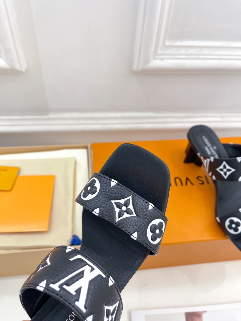 Louis Vuitton Slippers